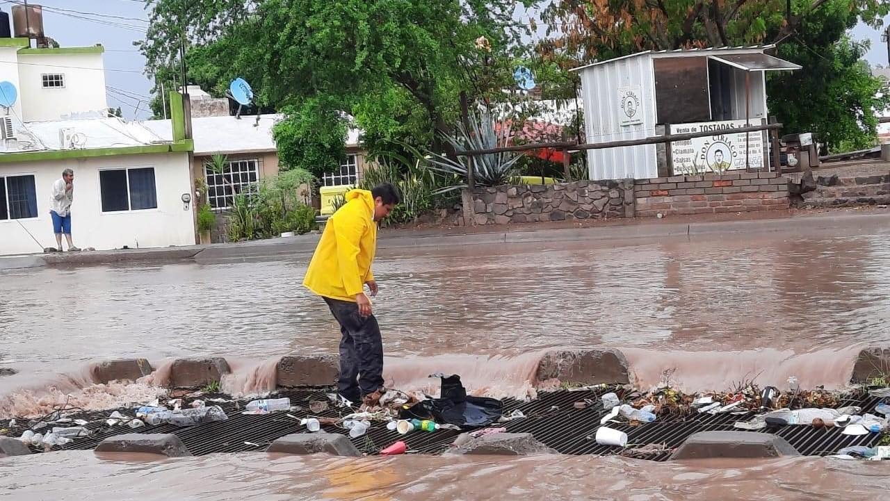 Protección Civil Exhorta A No Tirar Basura En Las Calles Para Prevenir